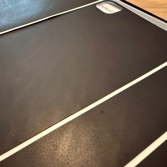 Dbrand Skin for Apple Magic Keyboard for iPad Pro 11" (M4) - Black Leather - Picture 8 of 12